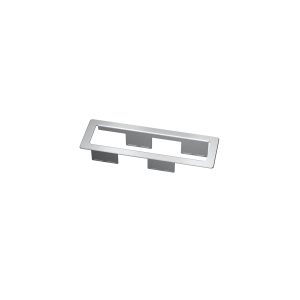Kindermann CablePort frame Einbaurahmen 4-fach mit Facette, Aluminium 7449000022 Der Kindermann Einbaurahmen mit Facette ist die perfekte Lösung für eine moderne, aufgeräumte und funktionale Strom- & Datenversorgung in Büros, Konferenzräumen und Home-Offices. Sein elegantes Aluminium-Design mit präziser Facettenverarbeitung verleiht jeder Arbeitsumgebung eine hochwertige Optik und sorgt gleichzeitig für maximale Stabilität und Langlebigkeit. Aluminium eloxiert Ausschnitt in Tisch oder Wand 235 + 1 mm x 60 + 1 mm Plattenstärke ca. 10 - 40 mm> Einbautiefe inklusiver Schrauben ca. 60 - 75 mm