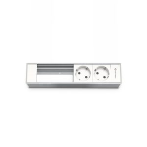 Kindermann Modulträger 4-fach, 2x Strom 7449000202 Der Kindermann Modulträger ist eine praktische und vielseitige Lösung für alle, die eine flexible Stromversorgung in einer kompakten und modernen Form benötigen. Ideal für den Einsatz in Büros, Konferenzräumen, sowie Home-Offices, ermöglicht dieser Modulträger eine einfache Integration in Ihre Arbeitsumgebung und sorgt für eine saubere, organisierte Anschlussstruktur. Farbe. Aluminium natur Schutzkontaktsteckdose, 45° gedreht, Bestückbar mit Modulblenden (7464 000 xxx) Netzanschluss via GST 18 Stecker, Länge: ca. 30 cm Der Kindermann Modulträger ist die perfekte Lösung für alle, die eine zuverlässige, platzsparende und funktionale Stromversorgung suchen. Optimieren Sie Ihre Arbeitsplatz-Infrastruktur mit einer flexiblen und benutzerfreundlichen Lösung, die Platz spart und für eine aufgeräumte Umgebung sorgt.