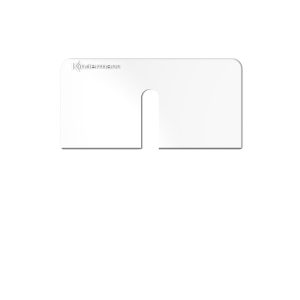 Kindermann Konnect design click Auslassblende 7456000444 Die Kindermann Auslassblende verdeckt ungenutzte Anschlüsse sauber und ästhetisch. Sie bietet sowohl Schutz als auch eine stilvolle Möglichkeit, Kabel und Anschlüsse ordentlich zu integrieren. Schnell und unkompliziert in Ihre bestehende Infrastruktur integrierbar Langlebige und stabile Qualität für den langfristigen Einsatz Größe 50x50, 54x54 & 55x55mm Halbblende Farbe weiß