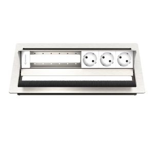 Kindermann CablePort standard² 6-fach, 3 x Strom 7492000063 Optimieren Sie Ihre Arbeitsumgebung mit dem Kindermann CablePort standard² Die moderne und funktionale Tischanschlusslösung für Konferenzräume, Büros und Home-Office-Setups. Dieses 6-fach-Modul bietet Ihnen 3 x Stromanschlüsse in einem schlanken, hochwertigen Design. Effiziente Stromversorgung – Versorgen Sie mehrere Geräte gleichzeitig mit 3 Steckdosen für maximale Flexibilität. Hochwertige Verarbeitung – Robustes, langlebiges Gehäuse für eine professionelle Anmutung. Zeitloses Design – Minimalistisch, modern und stilvoll – ideal für jede Umgebung. Tischeinbaugehäuse Leermodul mit 3 x Strom (Schuko) Edelstahl gebürstet individuell bestückbar mit Konnect flex 45 clickBlenden Schnelle Blenden-Montage mit Schnappmechanik USB-Ladeadaptern, EnOcean Vereinfachter Tischeinbau durch Montage von oben Flächenbündiger Einbau möglich Einbautiefe 65 mm Für Tischplatten bis 40 mm Stärke Netzanschluss mit 3-poligem GST 18 Stecker